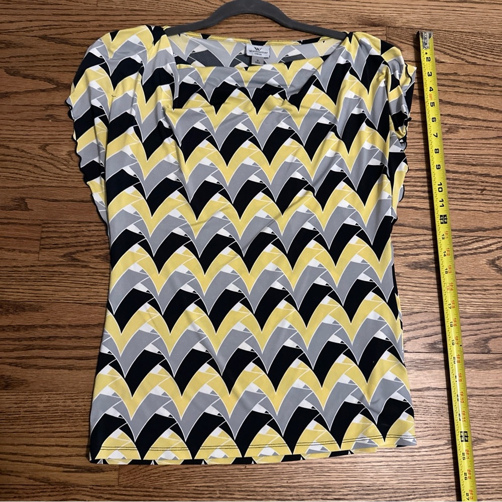 Worthington Yellow and Black Chevron Short Sleeve Top